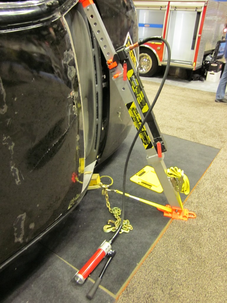 The Res-Q-Jack_Space-Saver_Extrication_Strut-FDIC_2011
