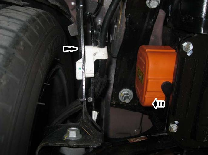 2012 Ford Focus Electric Lower HV Battery Disconnect Extrication Safety