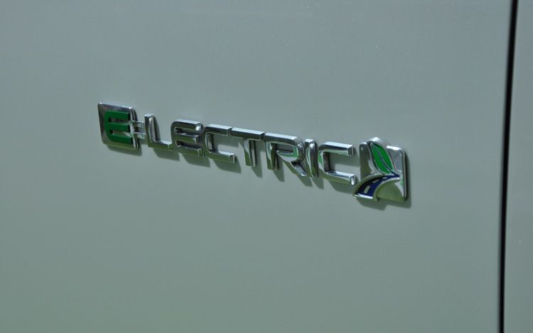 2013-ford-focus-electric-badge