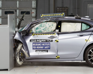 2015-Small-Overlap-Front-IIHS-Extrication